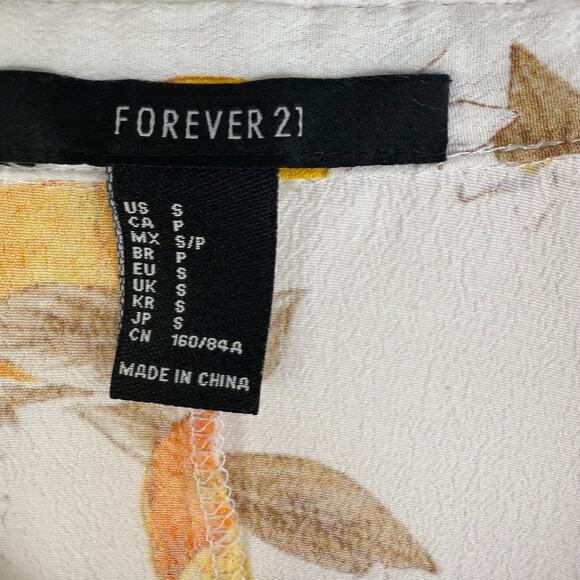 Forever 21 Womens Button-Up Short Sleeve Lemon Floral White/Yellow Top Small - Picture 9 of 10
